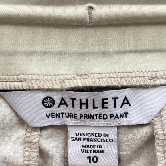 Athleta Venture Printed Pant Tan and Cream Joggers, size 10 - Picture 6 of 7